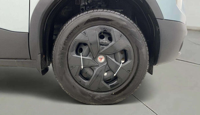 2023 Tata PUNCH ADVENTURE AMT, Petrol, Automatic, 4,049 km, Right Front Wheel