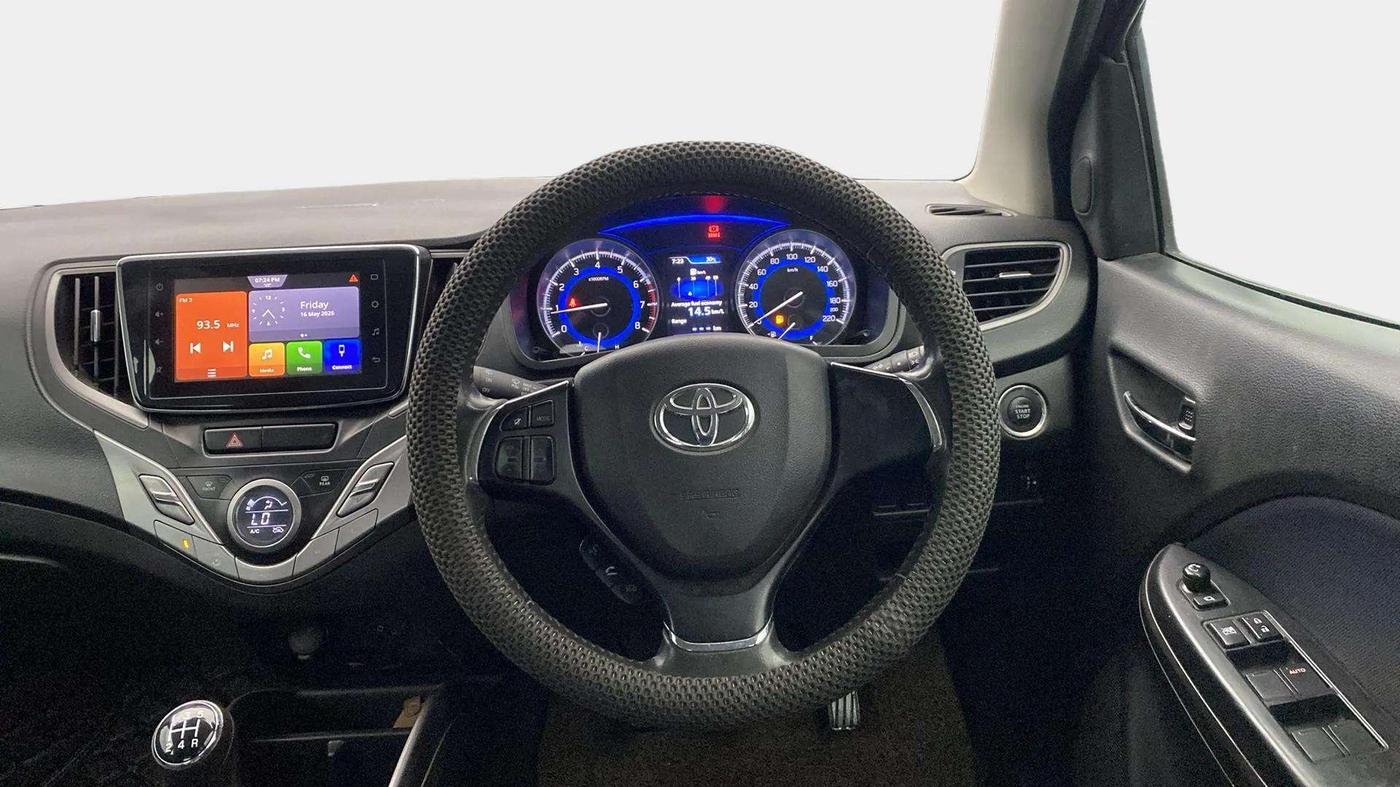 2020 Toyota Glanza V, Petrol, Manual, 77,753 km, Steering Wheel Close Up