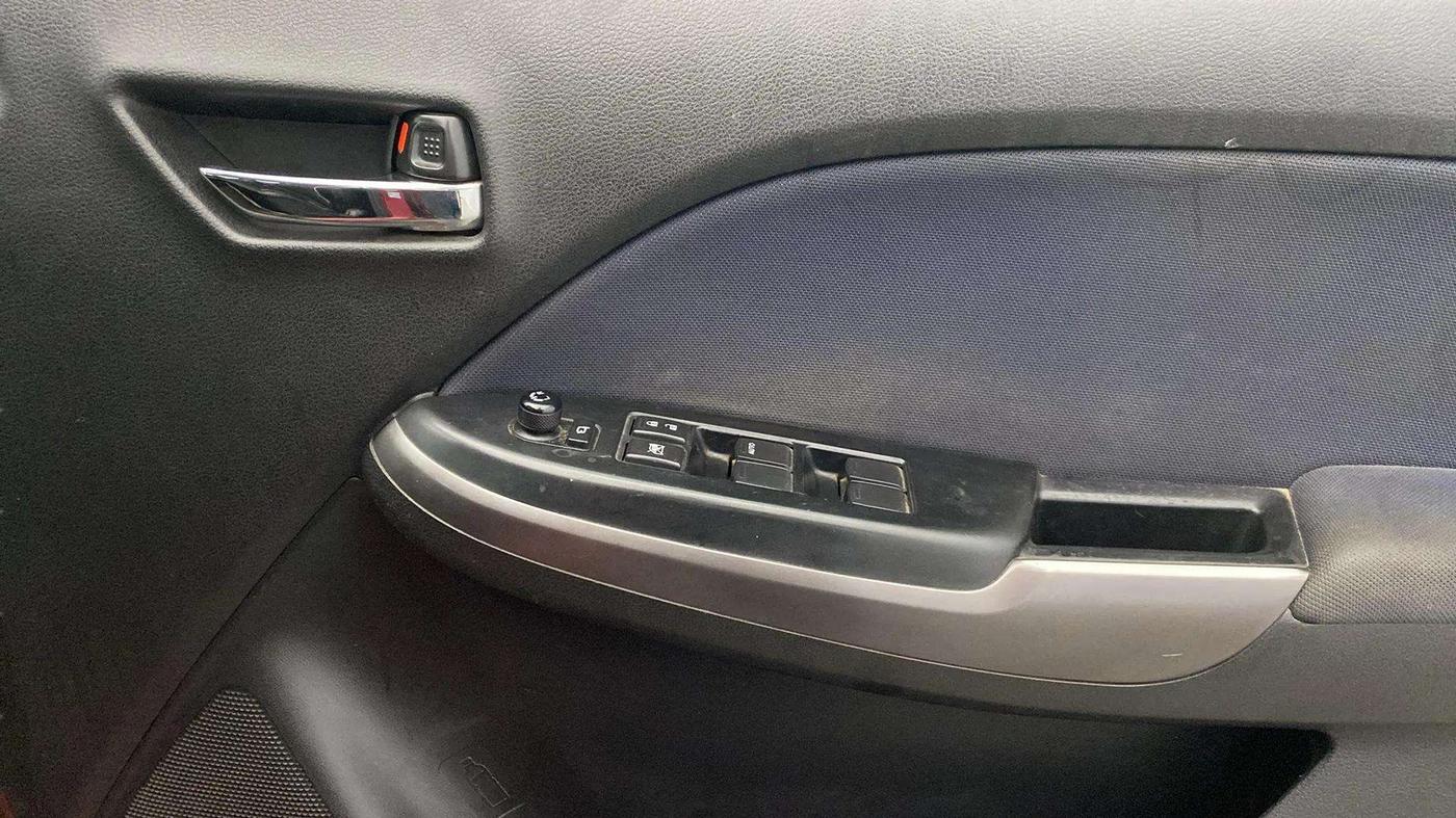 2020 Toyota Glanza V, Petrol, Manual, 77,753 km, Driver Side Door Panels Control