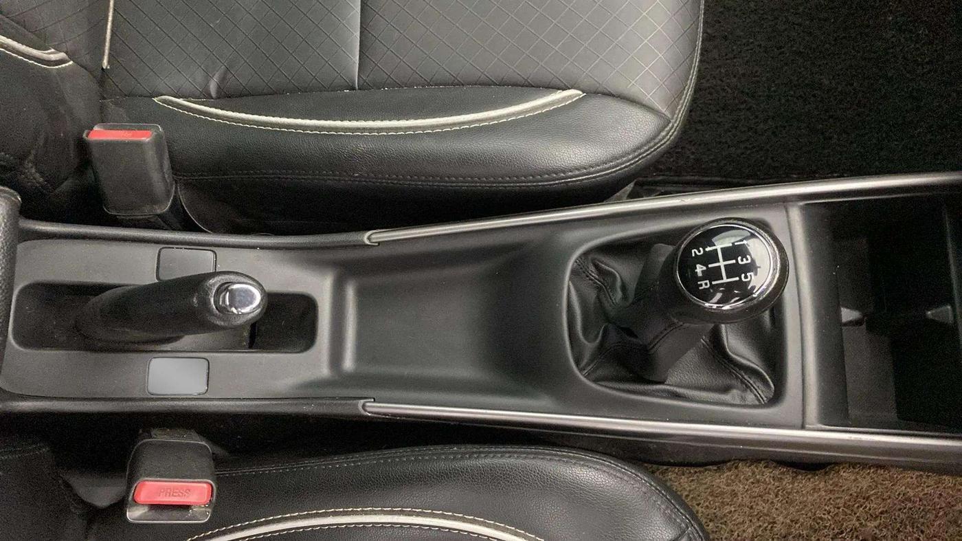 2020 Toyota Glanza V, Petrol, Manual, 77,753 km, Gear Lever