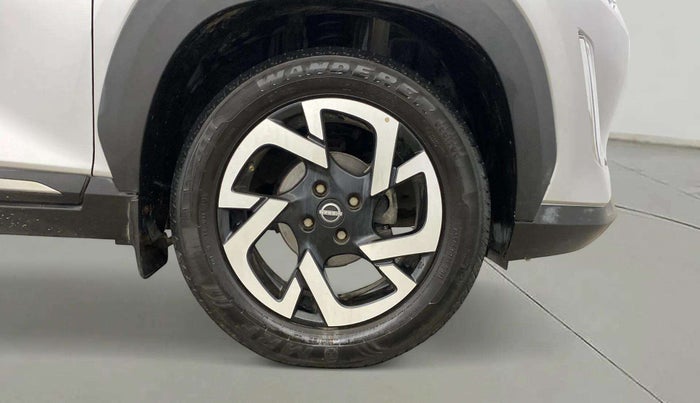 2023 Nissan MAGNITE XV PREMIUM TURBO CVT, Petrol, Automatic, 35,940 km, Right Front Wheel