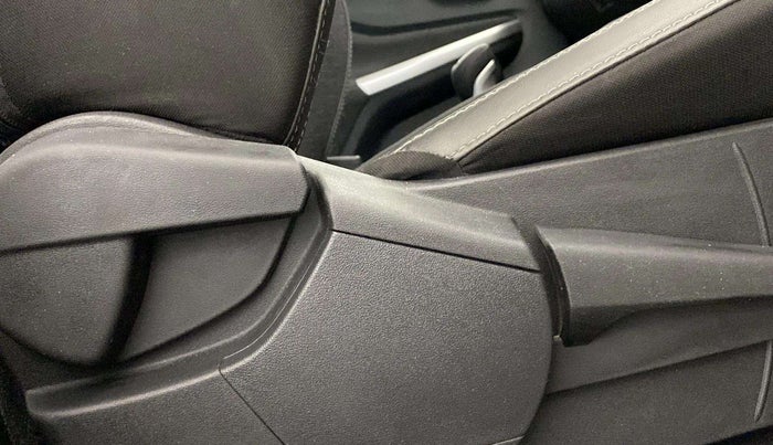 2023 Nissan MAGNITE XV PREMIUM TURBO CVT, Petrol, Automatic, 35,940 km, Driver Side Adjustment Panel