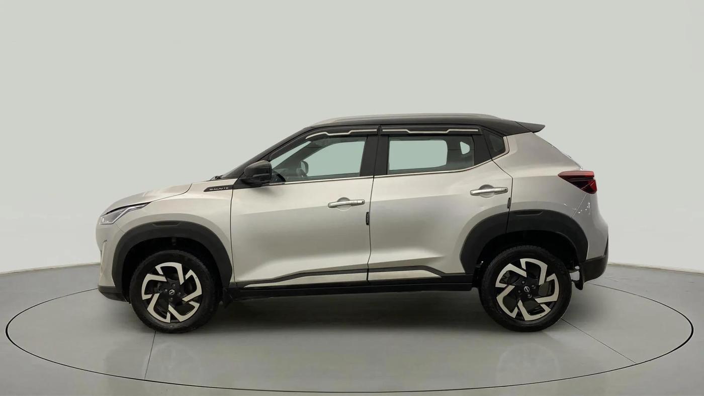 2023 Nissan MAGNITE XV PREMIUM TURBO CVT, Petrol, Automatic, 36,095 km, Left Side