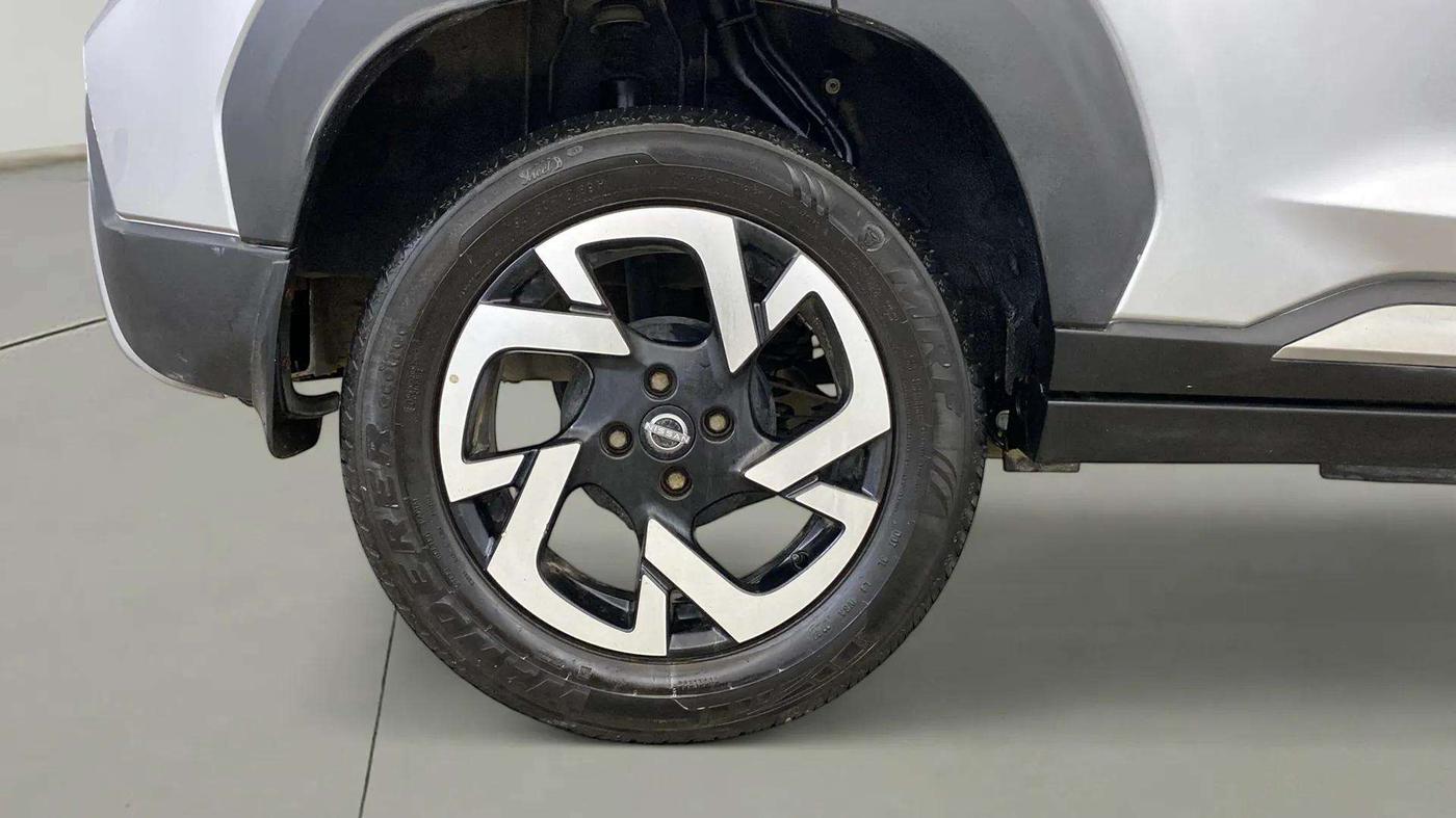 2023 Nissan MAGNITE XV PREMIUM TURBO CVT, Petrol, Automatic, 36,095 km, Right Rear Wheel