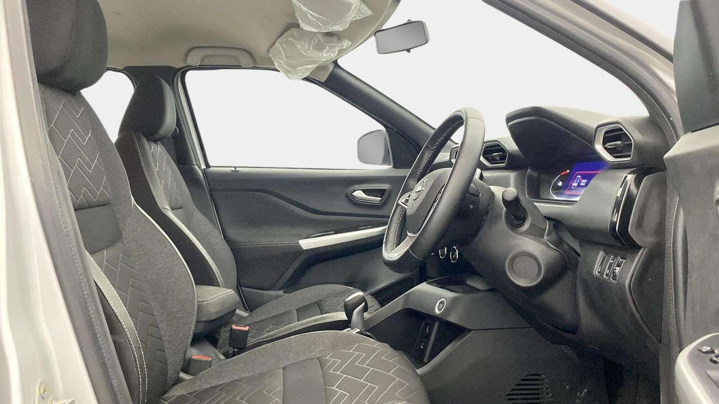 2023 Nissan MAGNITE XV PREMIUM TURBO CVT, Petrol, Automatic, 36,095 km, Right Side Front Door Cabin