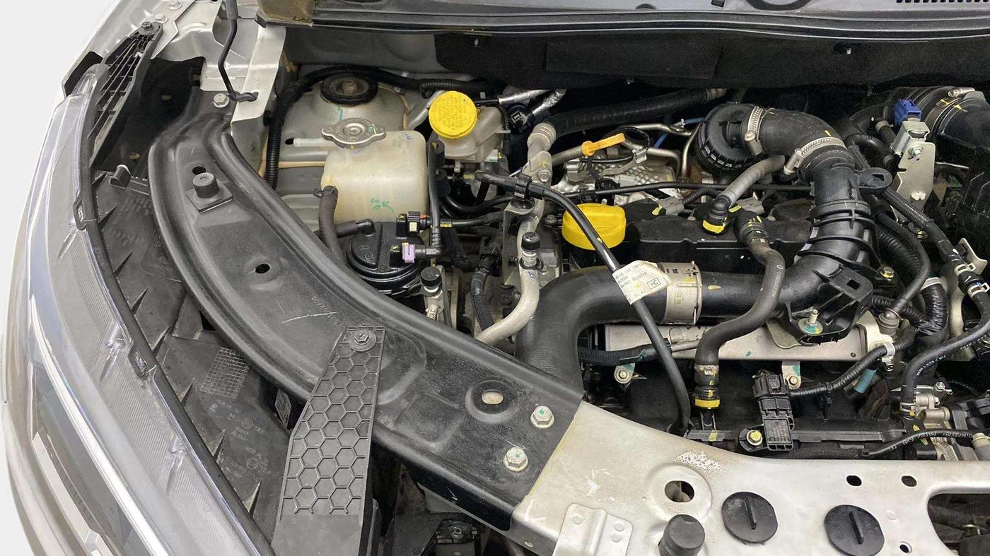 2023 Nissan MAGNITE XV PREMIUM TURBO CVT, Petrol, Automatic, 36,095 km, Engine View - Right