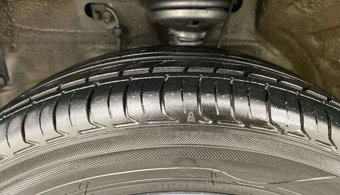 2018 Maruti Wagon R 1.0 VXI + (O) AMT, Petrol, Automatic, 29,943 km, Left Front Tyre Tread