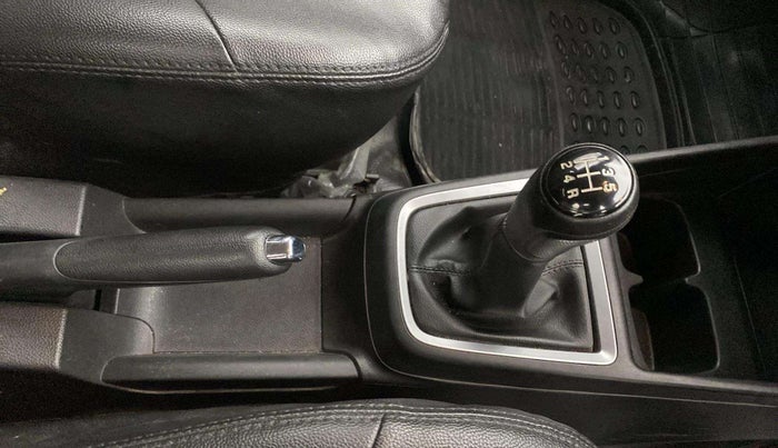 2022 Maruti Swift ZXI PLUS DUAL TONE, Petrol, Manual, 84,062 km, Gear Lever