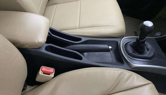 2019 Honda City 1.5L I-VTEC V MT, Petrol, Manual, 77,208 km, Gear Lever