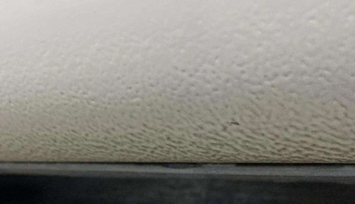 2015 Maruti Swift LXI, Petrol, Manual, 22,310 km, Left running board - Slightly dented