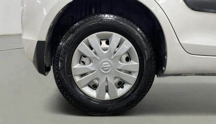 2015 Maruti Swift LXI, Petrol, Manual, 22,310 km, Right Rear Wheel