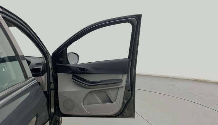 2023 Tata Tiago XM CNG, CNG, Manual, 34,209 km, RHS Front Door