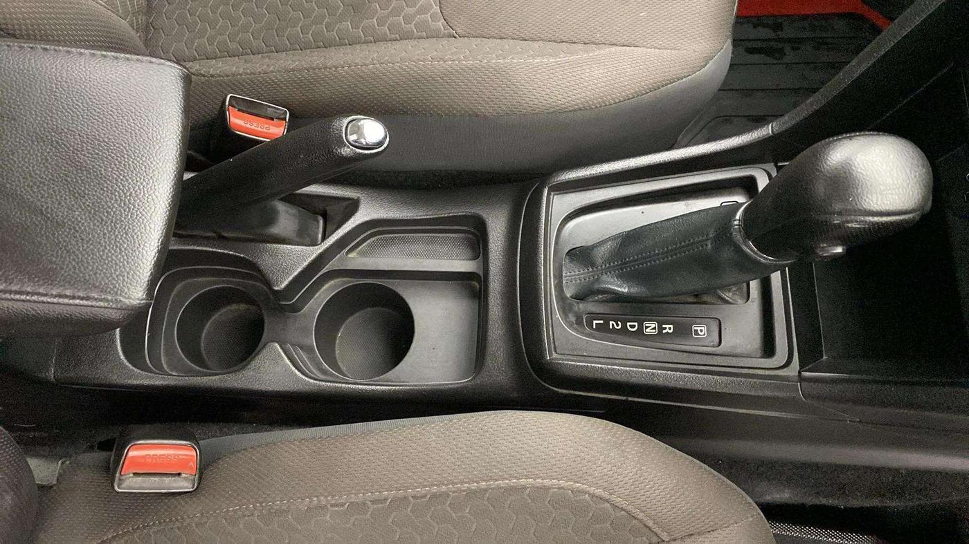 2021 Toyota URBAN CRUISER PREMIUM GRADE AT DUAL TONE, Petrol, Automatic, 88,540 km, Gear Lever