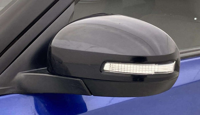 2021 Toyota URBAN CRUISER PREMIUM GRADE AT DUAL TONE, Petrol, Automatic, 88,400 km, Left rear-view mirror - Folding motor not working