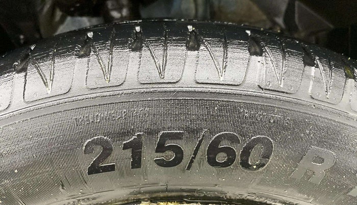 2021 Toyota URBAN CRUISER PREMIUM GRADE AT DUAL TONE, Petrol, Automatic, 88,400 km, Right Front Tyre Tread