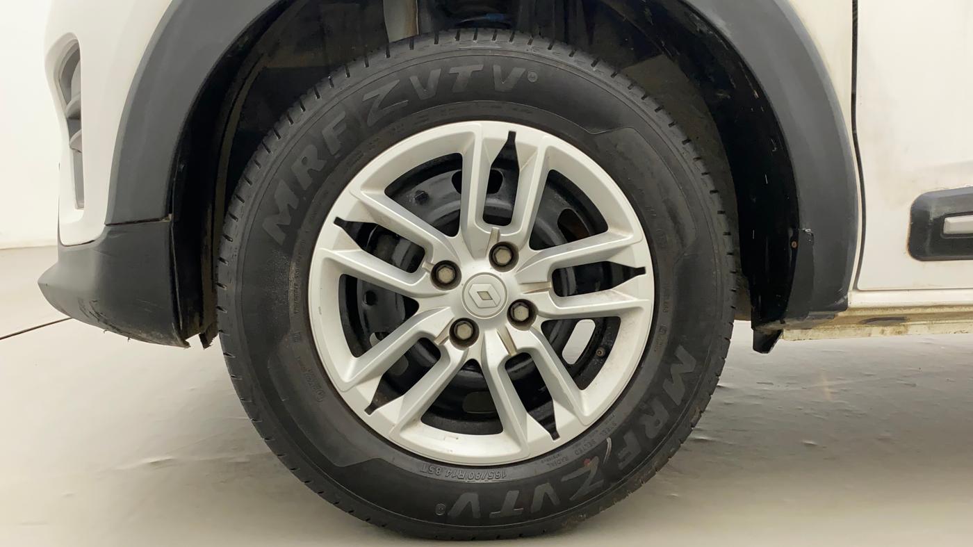 2022 Renault TRIBER RXL MT, Petrol, Manual, 24,617 km, Left Front Wheel