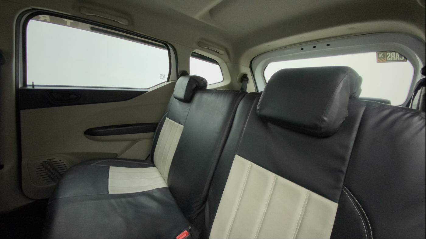 2022 Renault TRIBER RXL MT, Petrol, Manual, 24,617 km, Right Side Rear Door Cabin