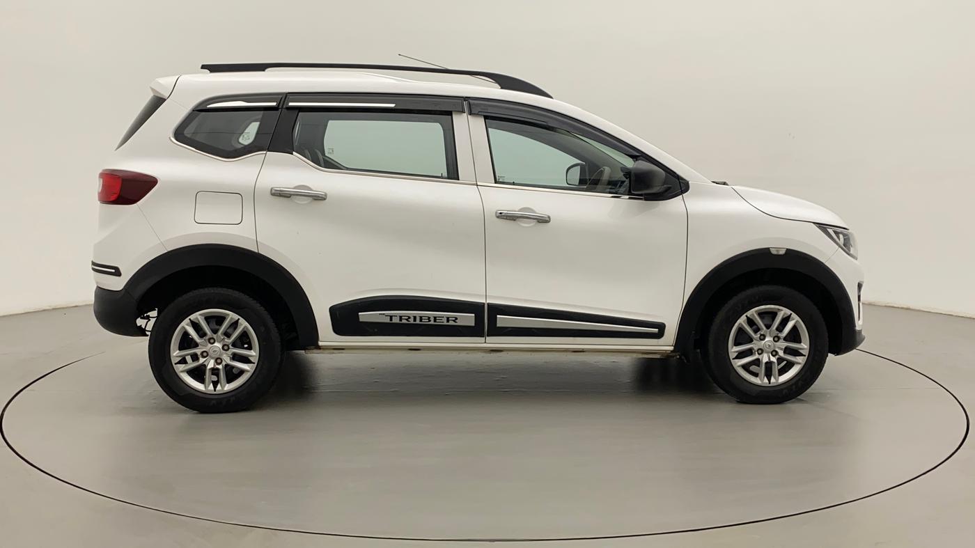 2022 Renault TRIBER RXL MT, Petrol, Manual, 24,617 km, Right Side View