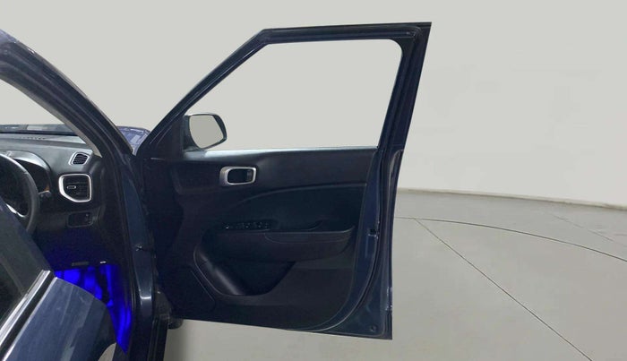 2022 Hyundai VENUE S+ 1.2, Petrol, Manual, 12,463 km, RHS Front Door