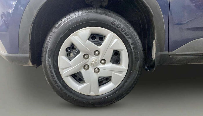 2022 Hyundai VENUE S+ 1.2, Petrol, Manual, 12,463 km, Left Front Wheel