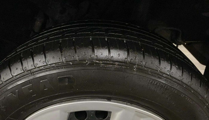 2022 Hyundai VENUE S+ 1.2, Petrol, Manual, 12,463 km, Left Rear Tyre Tread