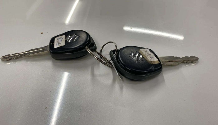 2023 Maruti Baleno DELTA PETROL 1.2, Petrol, Manual, 5,423 km, Key Close Up