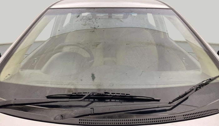2014 Hyundai Verna FLUIDIC 1.6 CRDI SX, Diesel, Manual, 51,499 km, Front Windshield
