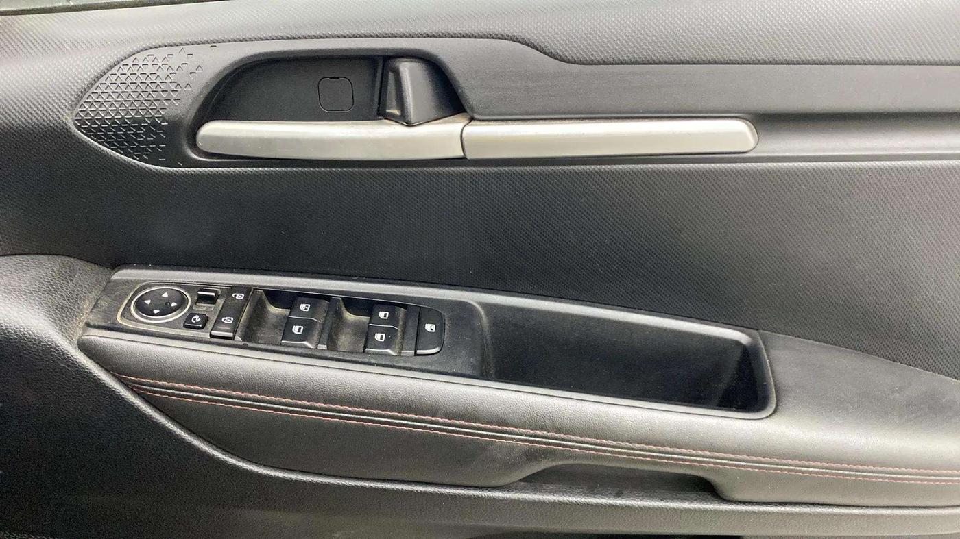 2020 KIA SONET GTX PLUS 1.0 DCT, Petrol, Automatic, 54,828 km, Driver Side Door Panels Control