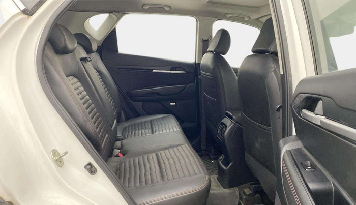 2020 KIA SONET GTX PLUS 1.0 DCT, Petrol, Automatic, 54,828 km, Right Side Rear Door Cabin