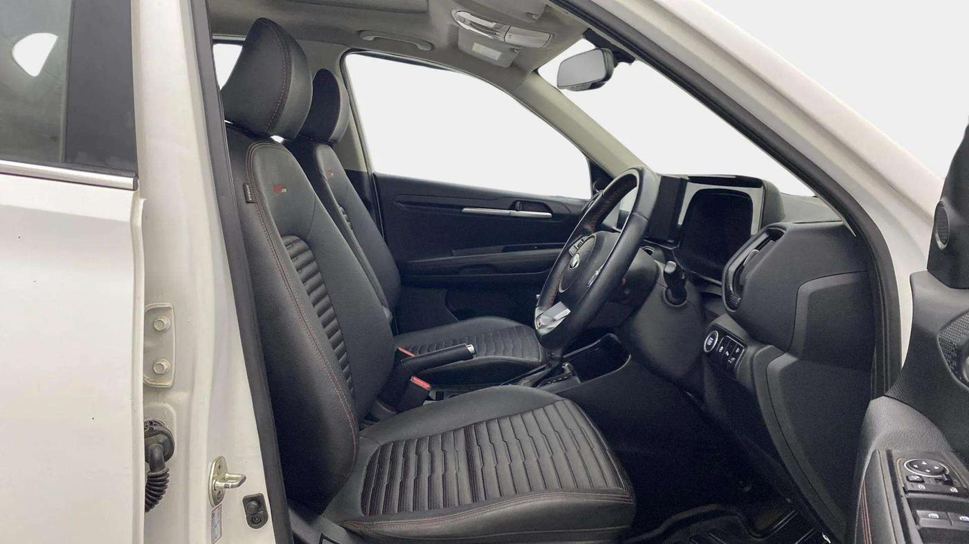 2020 KIA SONET GTX PLUS 1.0 DCT, Petrol, Automatic, 54,828 km, Right Side Front Door Cabin