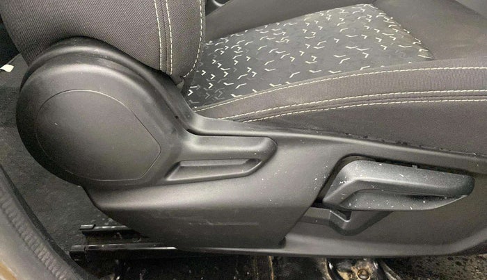 2020 Tata Tiago XZ PETROL, CNG, Manual, 80,997 km, Driver Side Adjustment Panel