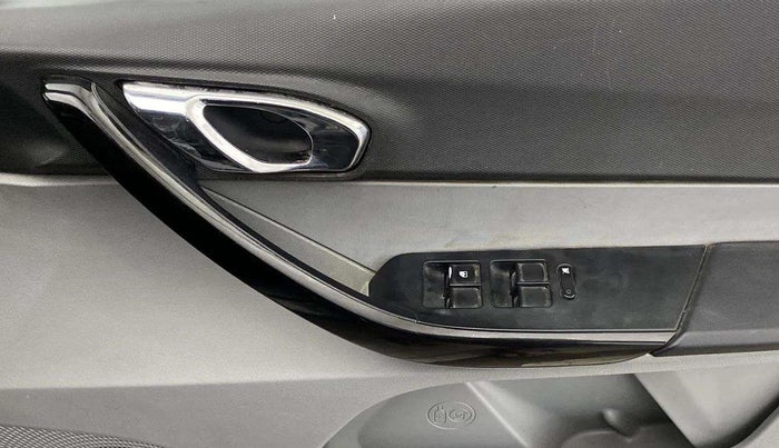 2020 Tata Tiago XZ PETROL, CNG, Manual, 80,997 km, Driver Side Door Panels Control