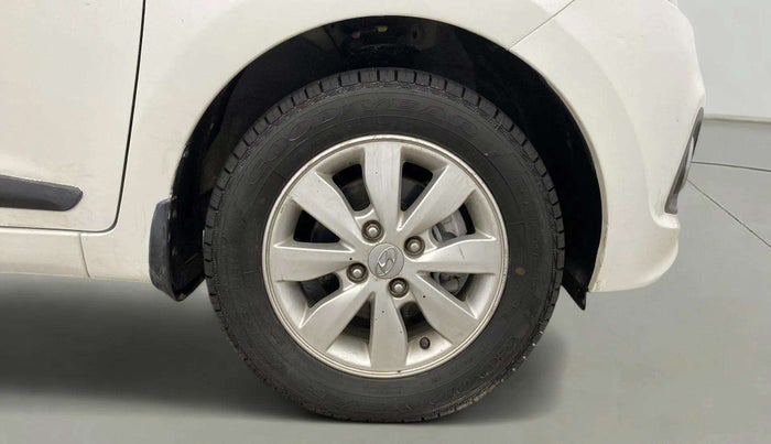 2016 Hyundai Xcent SX 1.2, Petrol, Manual, 24,719 km, Right Front Wheel
