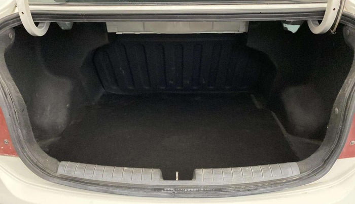 2016 Hyundai Xcent SX 1.2, Petrol, Manual, 24,719 km, Boot Inside