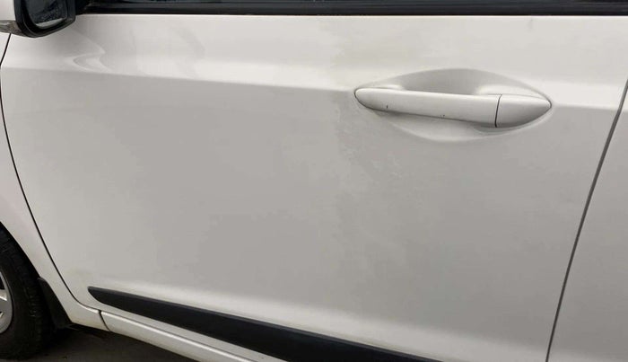 2016 Hyundai Xcent SX 1.2, Petrol, Manual, 24,719 km, Front passenger door - Slightly dented
