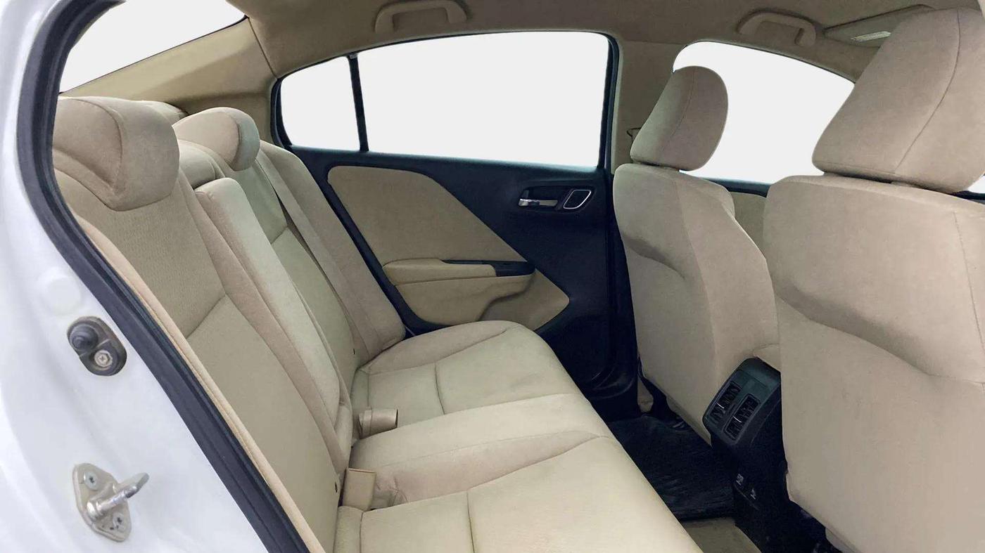 2018 Honda City 1.5L I-VTEC V MT, Petrol, Manual, 67,994 km, Right Side Rear Door Cabin