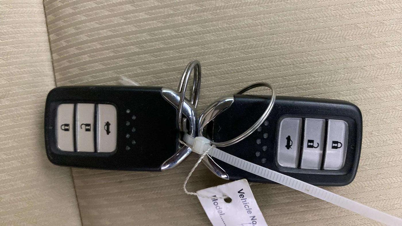 2018 Honda City 1.5L I-VTEC V MT, Petrol, Manual, 67,994 km, Key Close Up