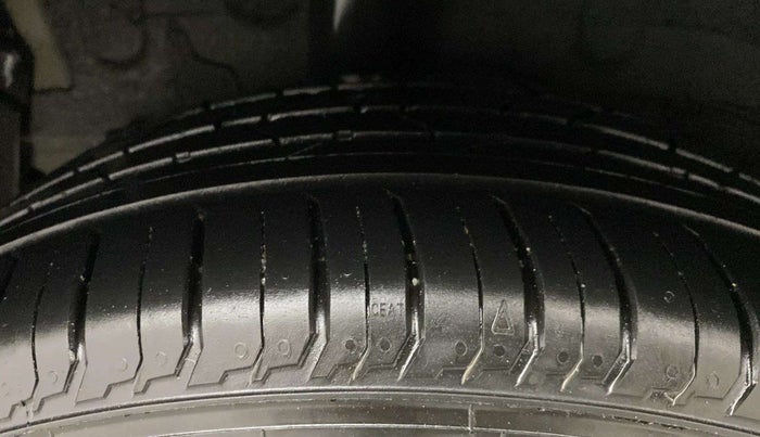 2023 Hyundai NEW I20 SPORTZ 1.2 IVT, Petrol, Automatic, 16,432 km, Right Rear Tyre Tread