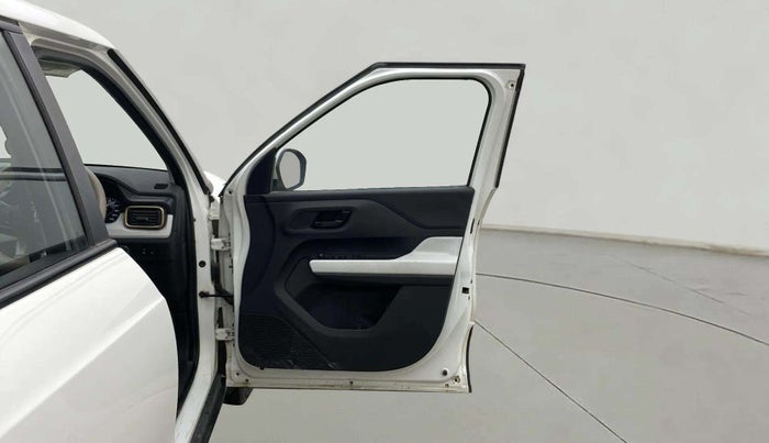 2022 Tata PUNCH ACCOMPLISHED DAZZLE PACK MT, Petrol, Manual, 26,429 km, RHS Front Door