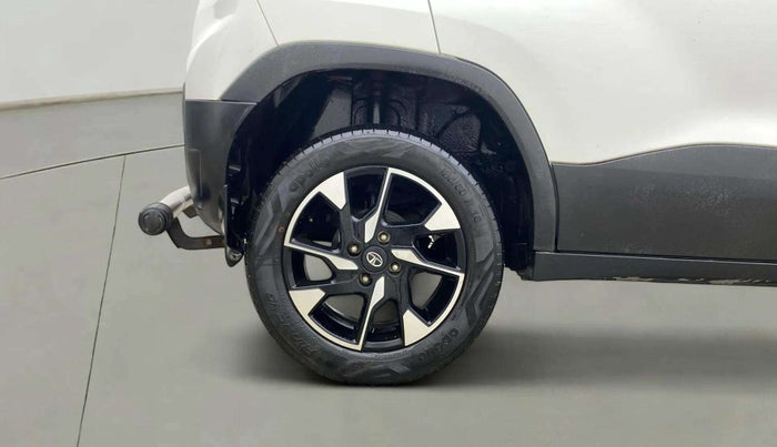 2022 Tata PUNCH ACCOMPLISHED DAZZLE PACK MT, Petrol, Manual, 26,429 km, Right Rear Wheel