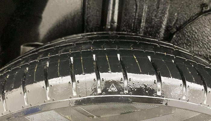 2022 Tata PUNCH ACCOMPLISHED DAZZLE PACK MT, Petrol, Manual, 26,429 km, Right Rear Tyre Tread