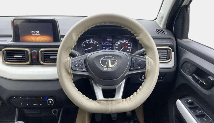 2022 Tata PUNCH ACCOMPLISHED DAZZLE PACK MT, Petrol, Manual, 26,429 km, Steering Wheel Close Up