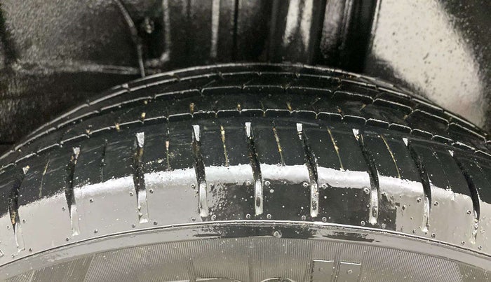 2022 Tata PUNCH ACCOMPLISHED DAZZLE PACK MT, Petrol, Manual, 26,429 km, Left Rear Tyre Tread