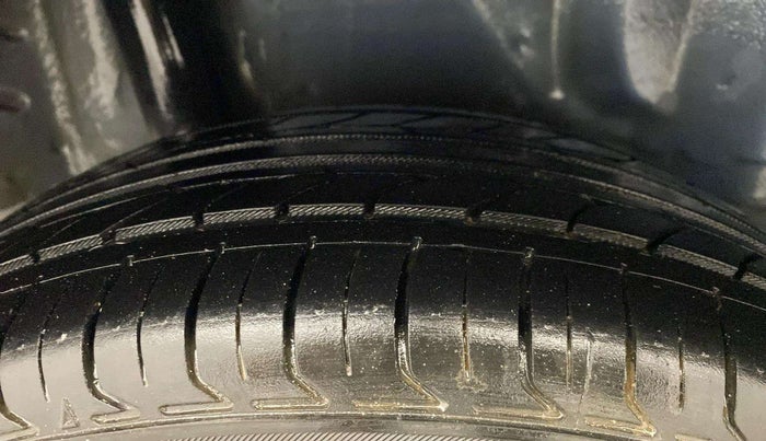 2013 Honda Amaze 1.2L I-VTEC S, Petrol, Manual, 41,034 km, Right Rear Tyre Tread