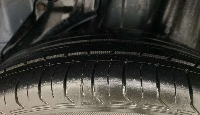 2013 Honda Amaze 1.2L I-VTEC S, Petrol, Manual, 41,034 km, Left Rear Tyre Tread
