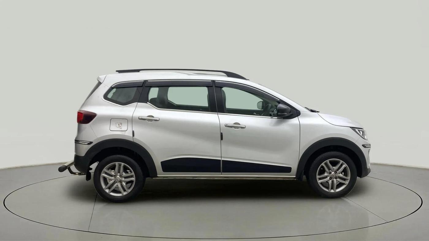 2023 Renault TRIBER RXZ AMT, Petrol, Automatic, 13,137 km, Right Side View