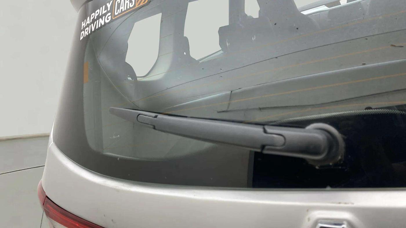 2023 Renault TRIBER RXZ AMT, Petrol, Automatic, 13,137 km, Rear Wiper