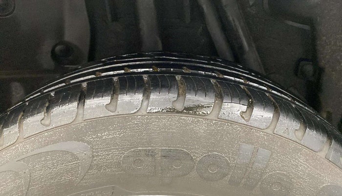 2017 Renault Duster RXS CVT, Petrol, Automatic, 40,832 km, Right Rear Tyre Tread
