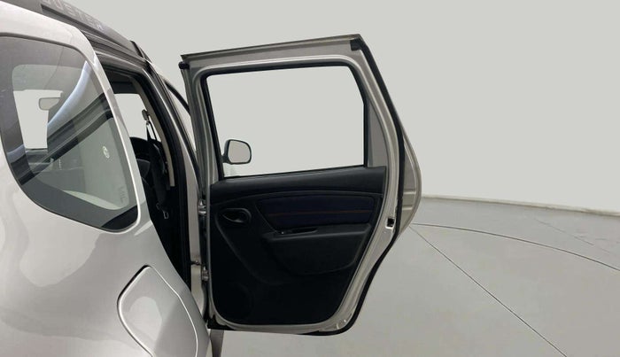2017 Renault Duster RXS CVT, Petrol, Automatic, 40,832 km, RHS Rear Door