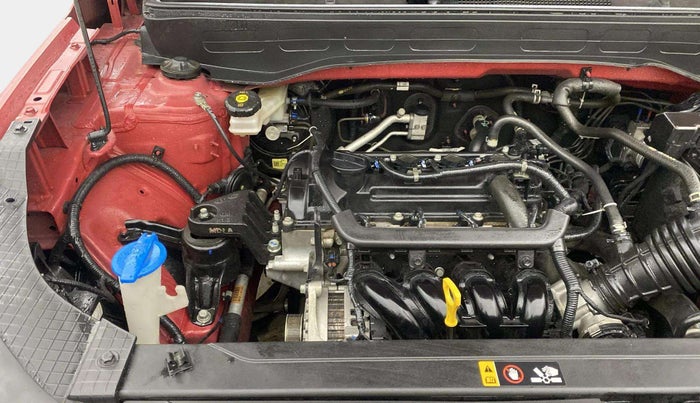 2022 Hyundai VENUE SX 1.2 PETROL, Petrol, Manual, 31,199 km, Engine View - Right